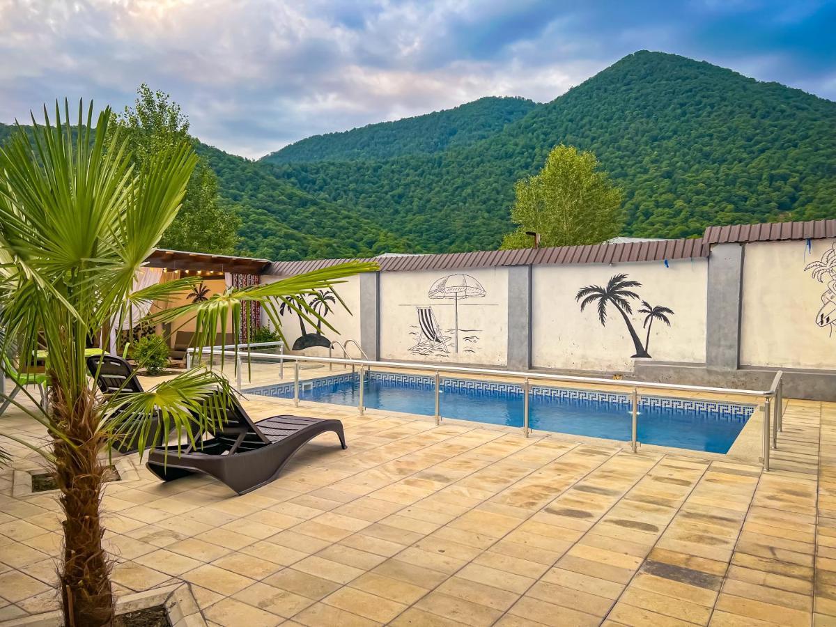 Вилла Qafqaz Family Chalet Габала Экстерьер фото